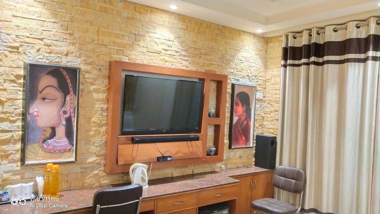 Stay @ 203 Νόιντα Εξωτερικό φωτογραφία